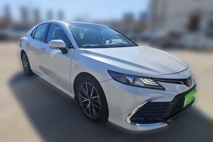 Used Toyota Camry 2021 2.5G Luxury Edition Front Right 45 Deg