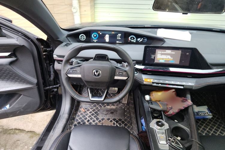 Used CHANGAN UNI-V 2022 1.5T Sport Edition
