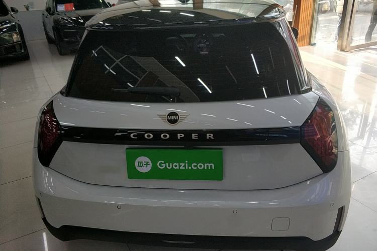 Used MINI Electric MINI COOPER 2024 456km COOPER E Classic Edition
