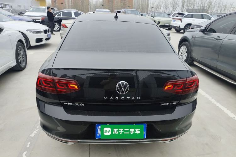 Used Volkswagen Magotan 2026 30 Million Vehicles Selected Model 380TSI DSG Luxury Edition Rear