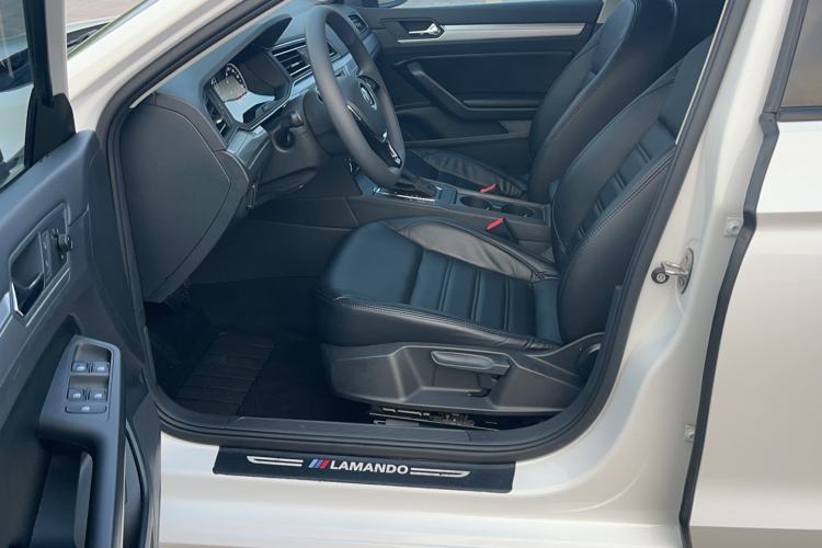 Used Volkswagen Lamando 2021 230TSI DSG Fashion Edition Driver Seat