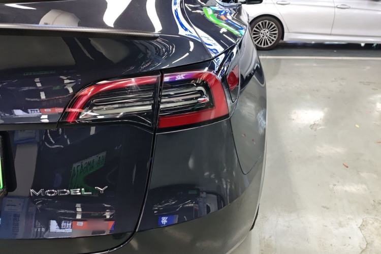 Used Tesla Model Y 2024 Long-Range All-Wheel-Drive Version