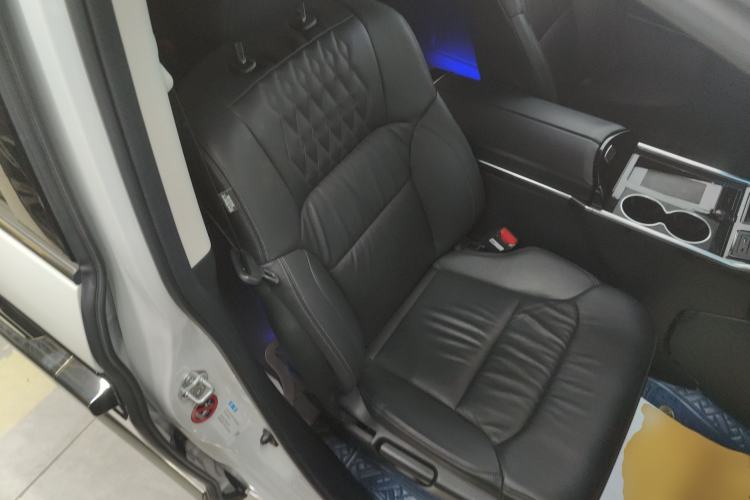 Used Honda Elysion 2022 2.0L eHEV Luxury First Edition Right Front Seat