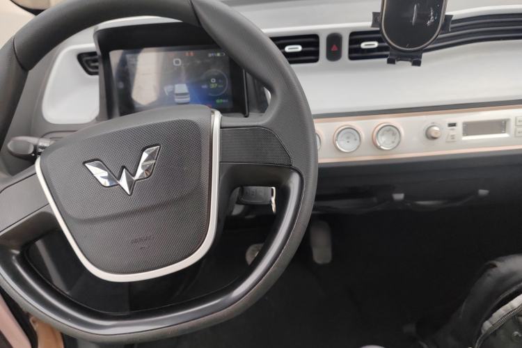 Used Wuling Hongguang MINIEV 2021 Macaron Fashion Model Lithium Iron Phosphate