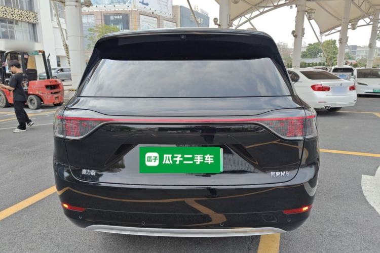 Used Hima AITO M9 2024 Range-Extended Ultra Version 42 kWh 6-Seater Model
