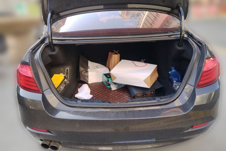 Used BMW 5 Series 2014 525Li Leading Model
