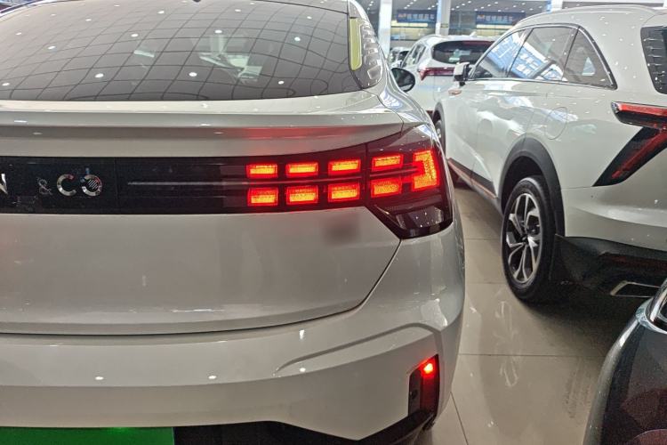 Used Lynk & Co 05 2020 2.0TD Two-Wheel Drive Shine Halo