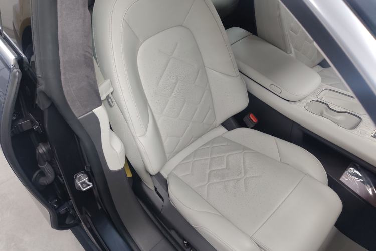 Used Nio ET7 2022 100kWh First Edition Right Front Seat