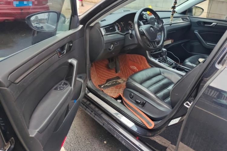 Used Volkswagen Passat 2017 280TSI DSG Luxury Edition
