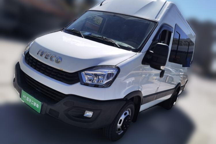 Used Iveco Eurocargo 2021 2.0T Manual Super Rui Long Wheelbase Short Overhang High Roof Side-Sliding Door F1A