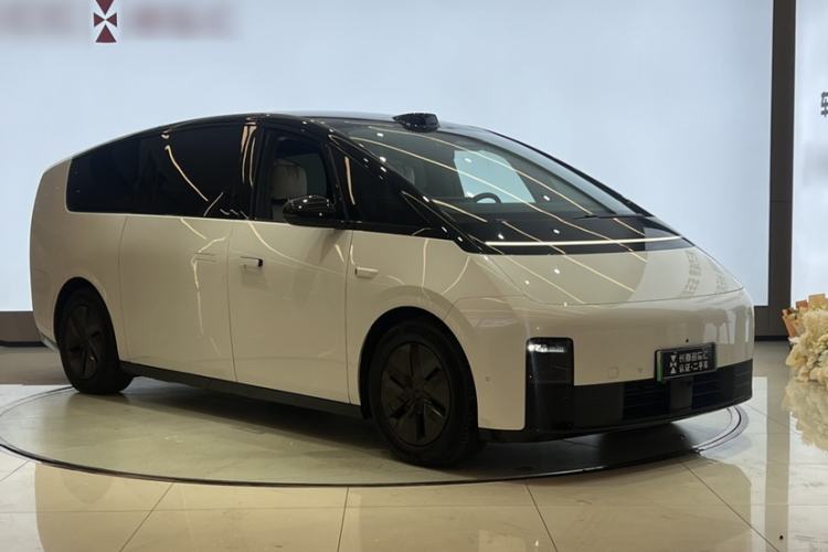 Used Li Auto MEGA 2024 Ultra Model