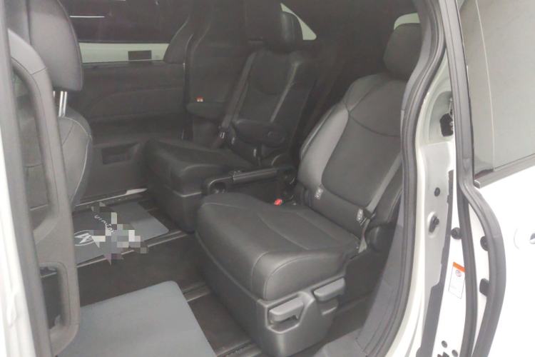 Used Toyota Granvia 2024 2.5L Hybrid Prestige PLUS Edition