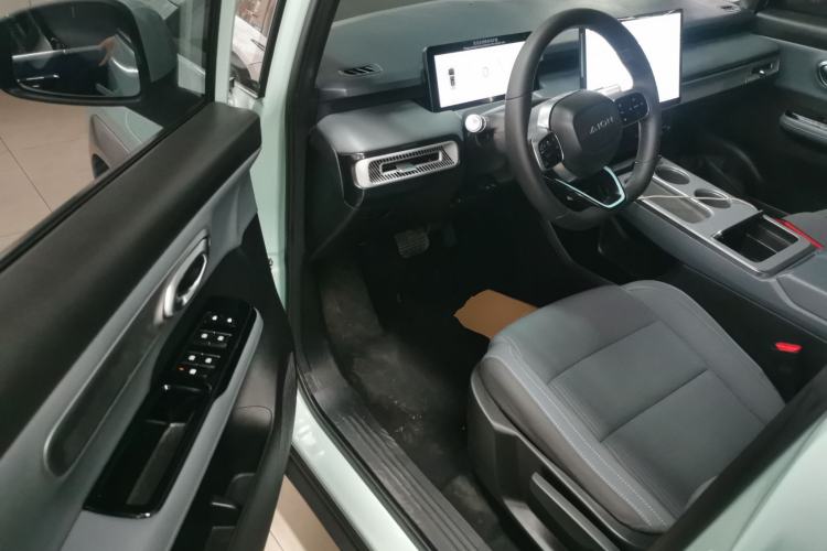 Used AION Y 2023 Plus 510 Enjoy Edition