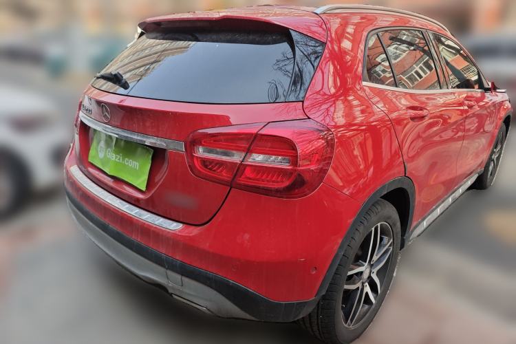 Used Mercedes-Benz GLA 2015 GLA 200 Fashion Model Rear Right 45 Deg