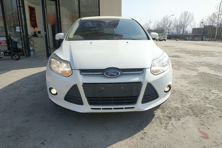 Used Ford Focus 2015 Hatchback 1.6L Manual Fashion Edition
