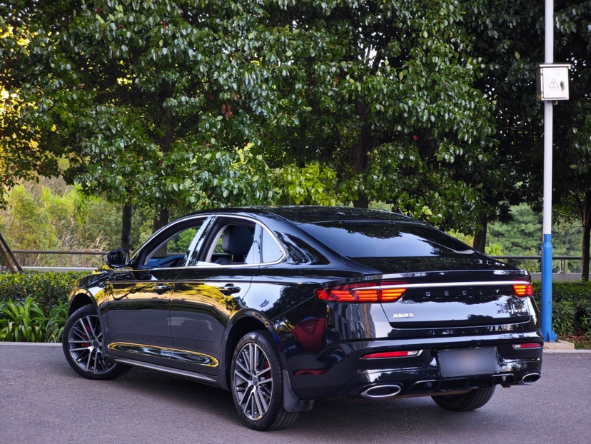 Geely Auto Preface 2023 2.0TD Prestige Version — снимка 13