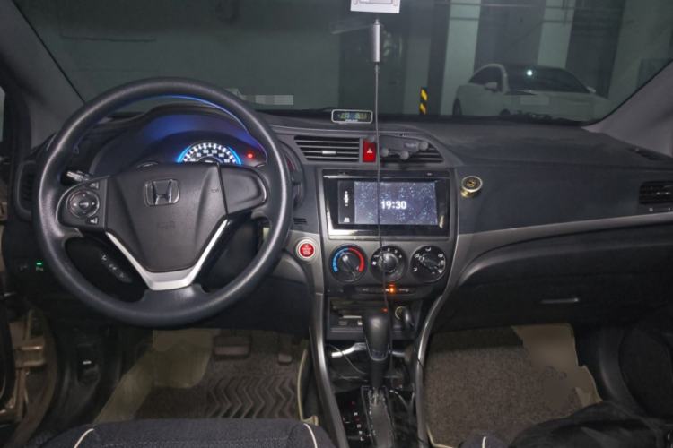 Used Honda Crider 2016 1.8L CVT Luxury Edition
