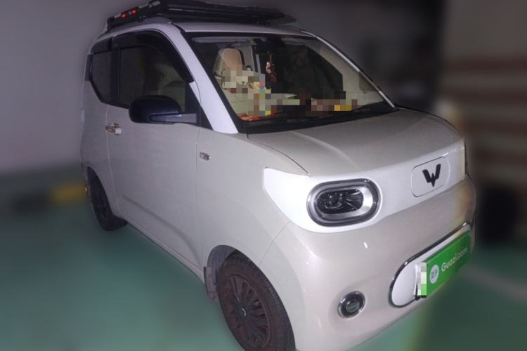 Used Wuling Hongguang MINIEV 2024 3rd Generation 215km Advanced Version Front Right 45 Deg