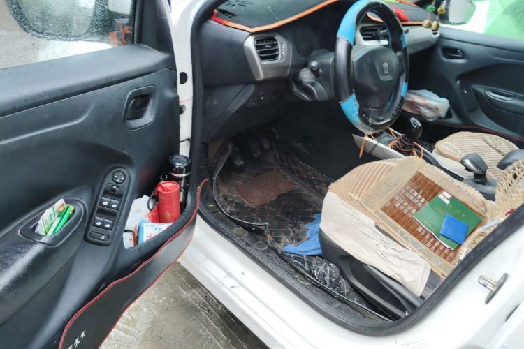 Used Peugeot 301 2017 1.6L Manual Comfort Edition
