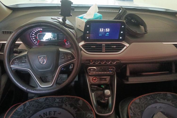 Used Baojun 510 2017 1.5L Manual Fashion Model
