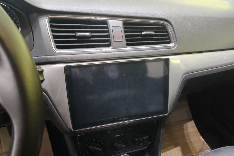 Used Volkswagen Lavida 2015 230TSI DSG Comfort Edition
