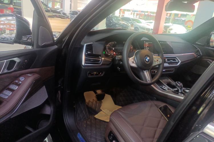 Used BMW X5 2022 Restyled xDrive 40Li M Sport Package
