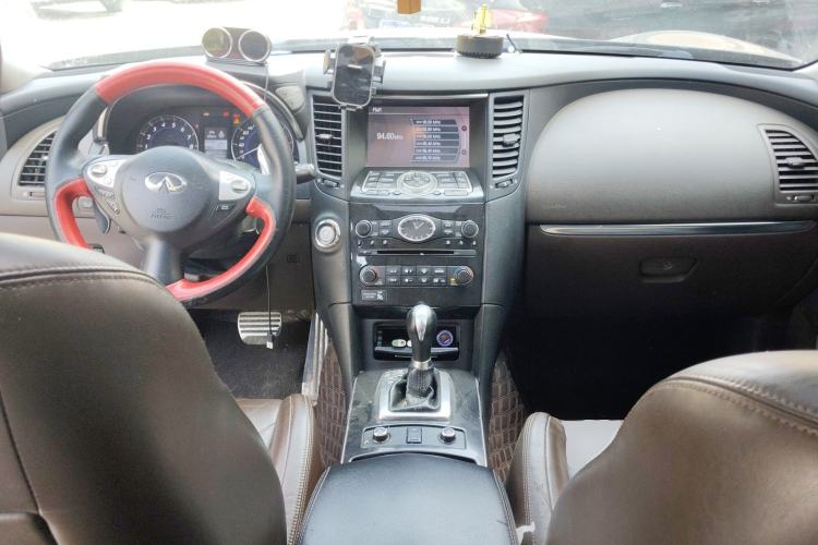 Used Infiniti QX70 2013 3.7L Standard Edition