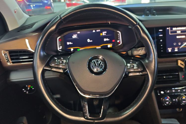 Used Volkswagen Tharu 2019 280TSI Two-Wheel Drive Flagship Version China VI Standard Steering Wheel