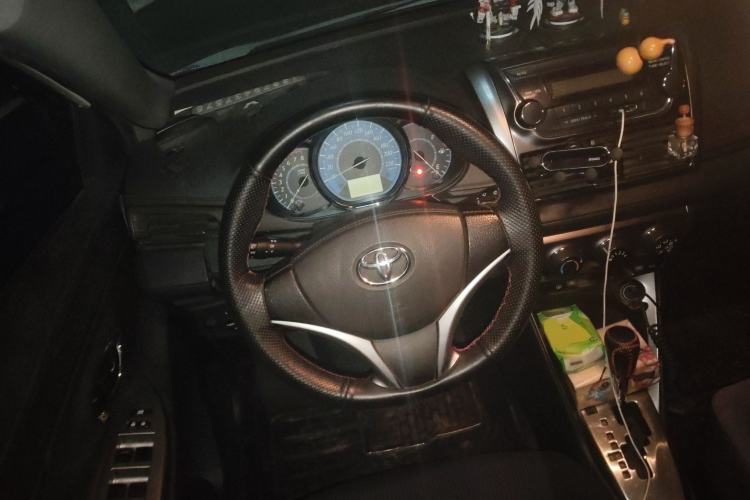 Used Toyota YARiS L Zhi Xuan 2015 1.5E Automatic Charm Edition Steering Wheel