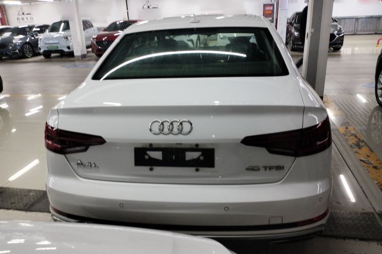 Used Audi A4L 2019 40 TFSI Fashion Version China V

