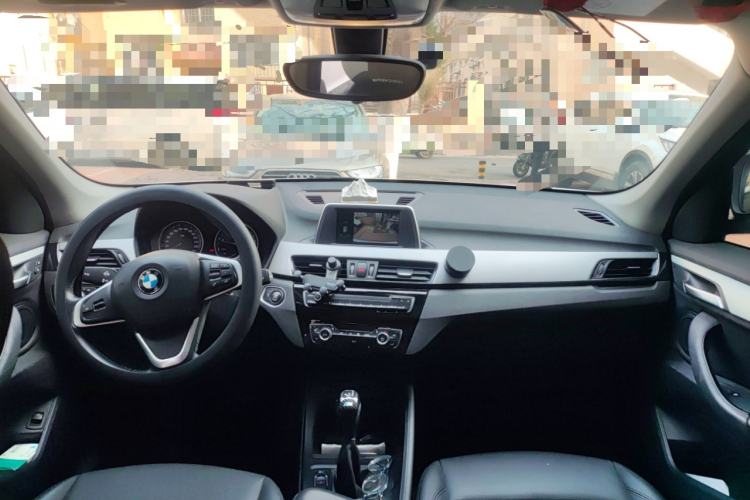 Used BMW X1 2019 sDrive18Li Fashion Model Center Console