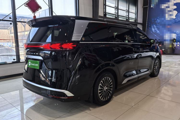 Used Denza D9 2025 DM-i Intelligent Drive 1020 Four-Wheel Drive Flagship Model
