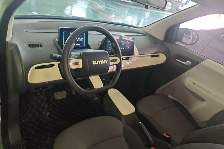 Used CHANGAN NEVO Lumin 2022 155 km – Refreshingly Sweet Edition Center Console