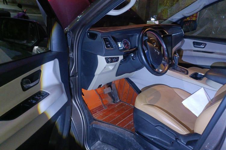 Used Huasong 7 2017 2.0T Automatic Elite Edition