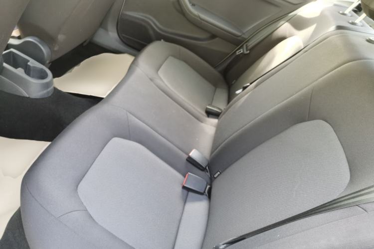 Used Volkswagen Jetta 2015 1.6L Automatic Fashion Model