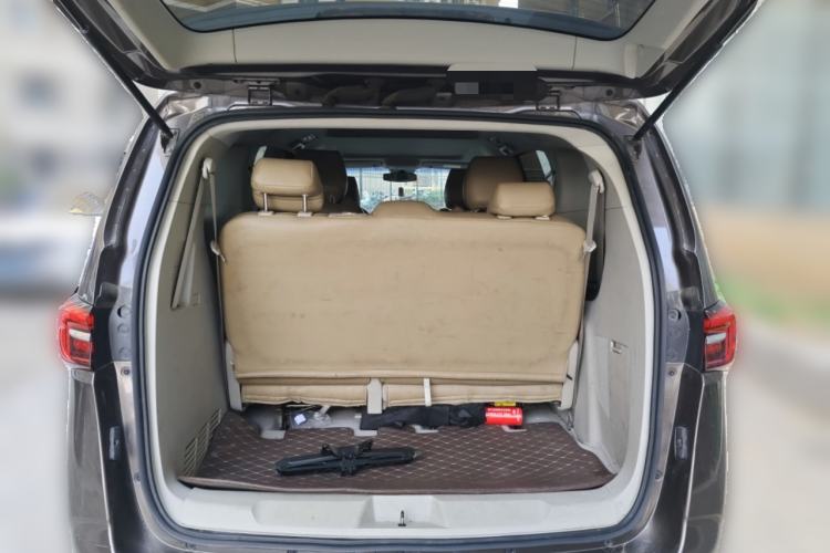 Used Buick GL8 2022 Land Cruiser Executive Class 652T Comfort Model Trunk