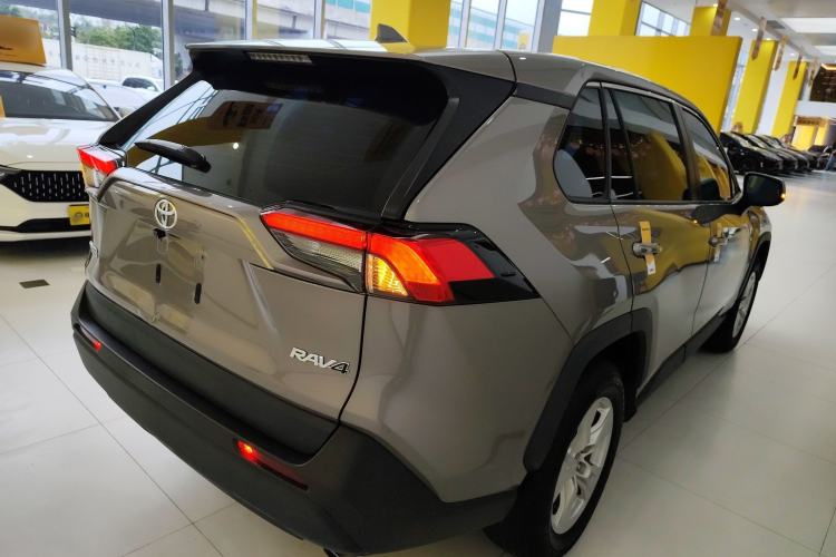 Used Toyota RAV4 2023 2.0L CVT Two-Wheel Drive Urban Edition