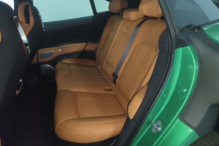 Used Xiaomi Auto YU7 2025 Ultra-Long Range High-Performance All-Wheel-Drive Max Edition
