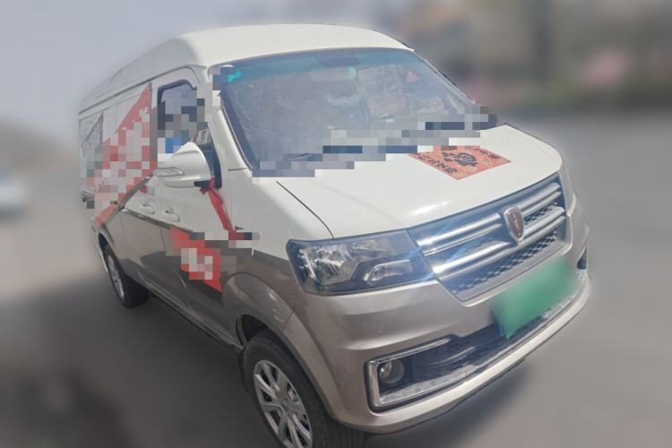 Used Jinbei New Hiace X30L 2024 Wealth Edition Van 2/5 Seats Front Right 45 Deg