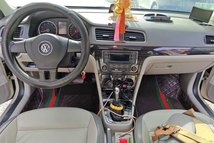 Used Volkswagen Gran Lavida 2013 1.6L Automatic Comfort Model