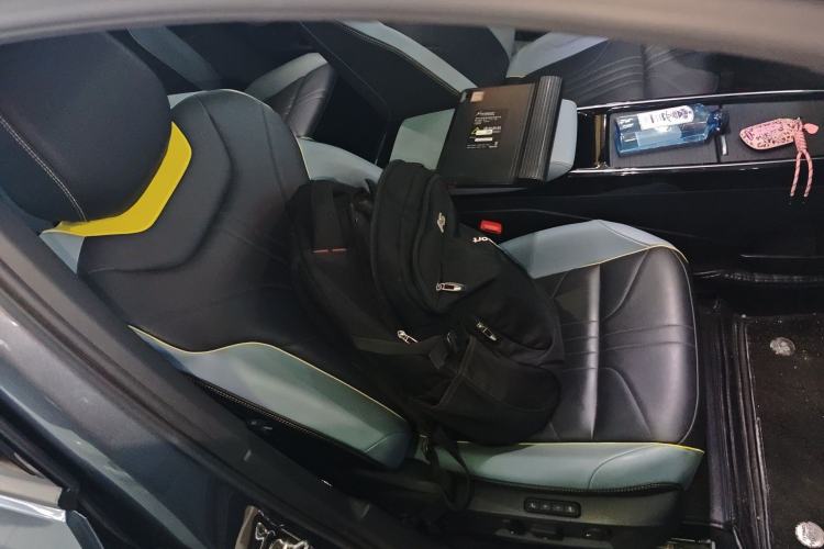 Used Volkswagen ID.4 X 2023 Smart Enjoyment Long-Range Version Right Front Seat