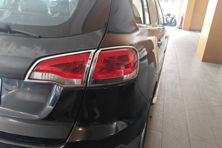 Used Zotye Domy X5 2015 1.5T Manual Luxury Model China V Standard
