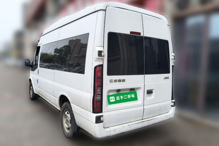 Used JMC Fushun 2022 2.0T Manual Multi-Function Passenger Vehicle Mid-Range High Roof 6-7 Seats
