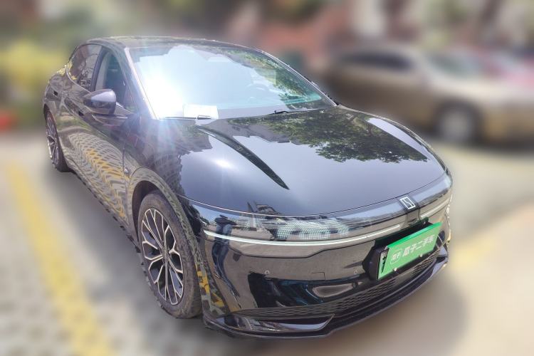 Used Zeekr 007 2024 Four-Wheel Drive Version 75 kWh Front Right 45 Deg