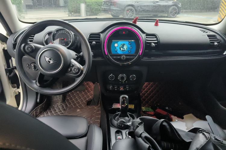 Used MINI Clubman 2019 1.5T ONE Center Console