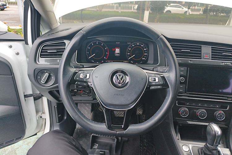 Used Volkswagen Golf 2019 280TSI DSG Luxury Version China VI Standard