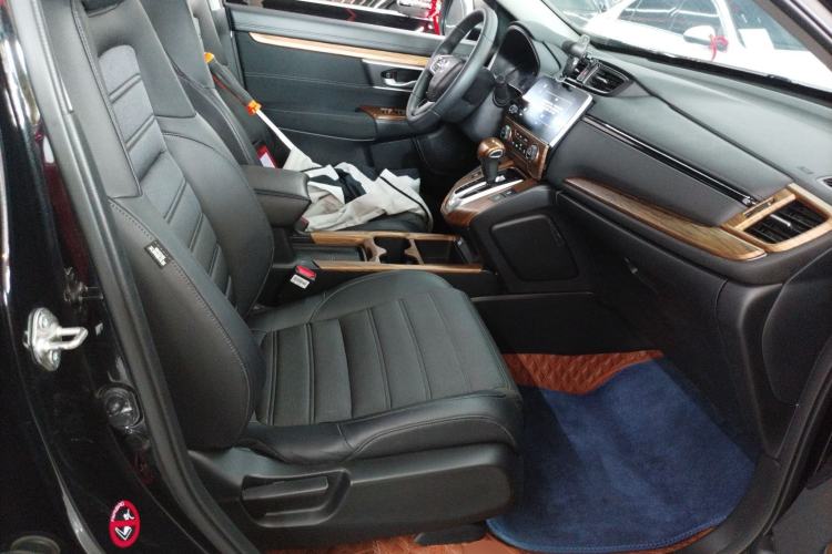 Used Honda CR-V 2021 240TURBO CVT Two-Wheel Drive Urban Edition Right Front Seat