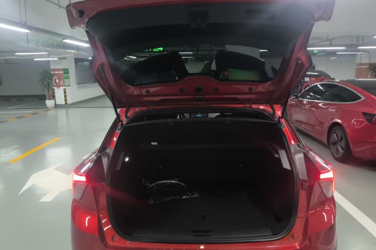 Used MG 4 EV 2022 520 km Luxury Edition Trunk