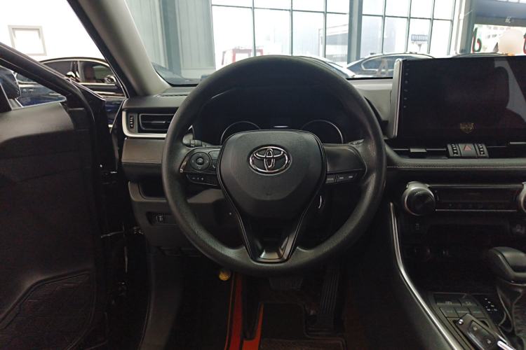 Used Toyota Wildlander 2022 2.0L CVT Two-Wheel Drive Leading Edition Steering Wheel