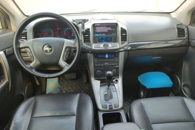 Used Chevrolet Captiva 2012 2.4L 4x4 Flagship Edition 7 Seats